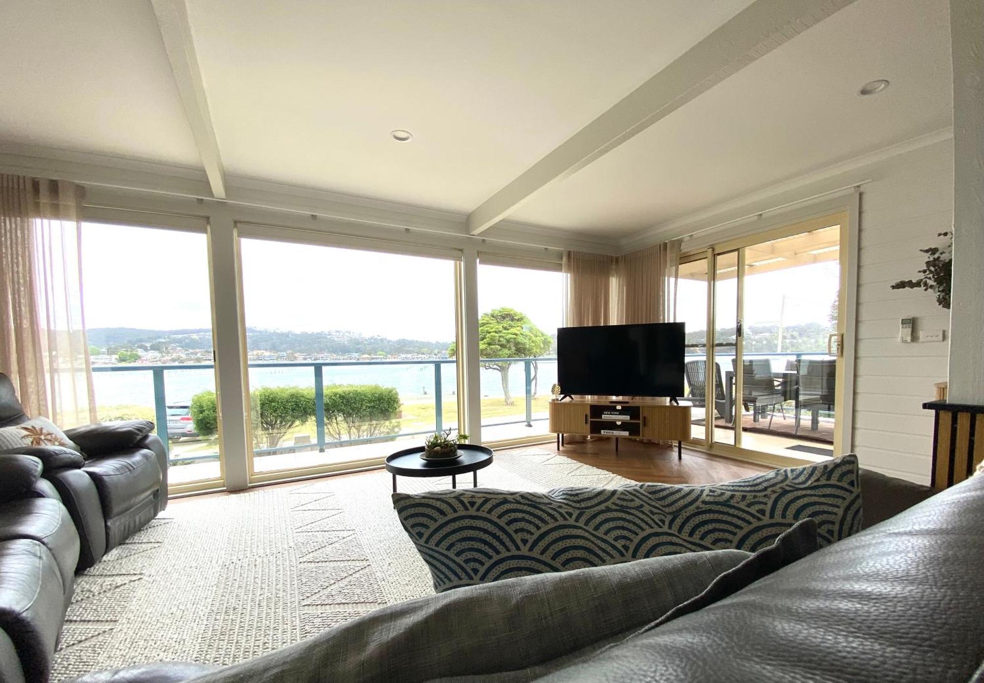 The Retreat Lakeside Merimbula Extérieur photo
