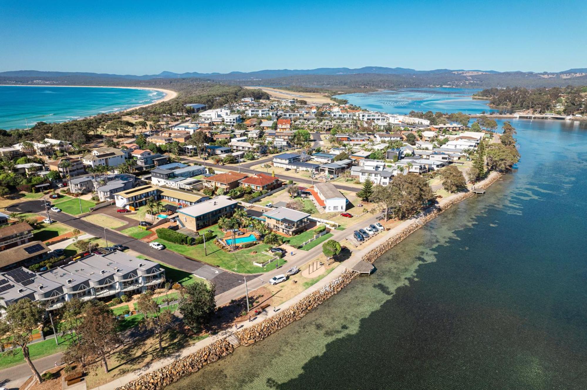 The Retreat Lakeside Merimbula Extérieur photo