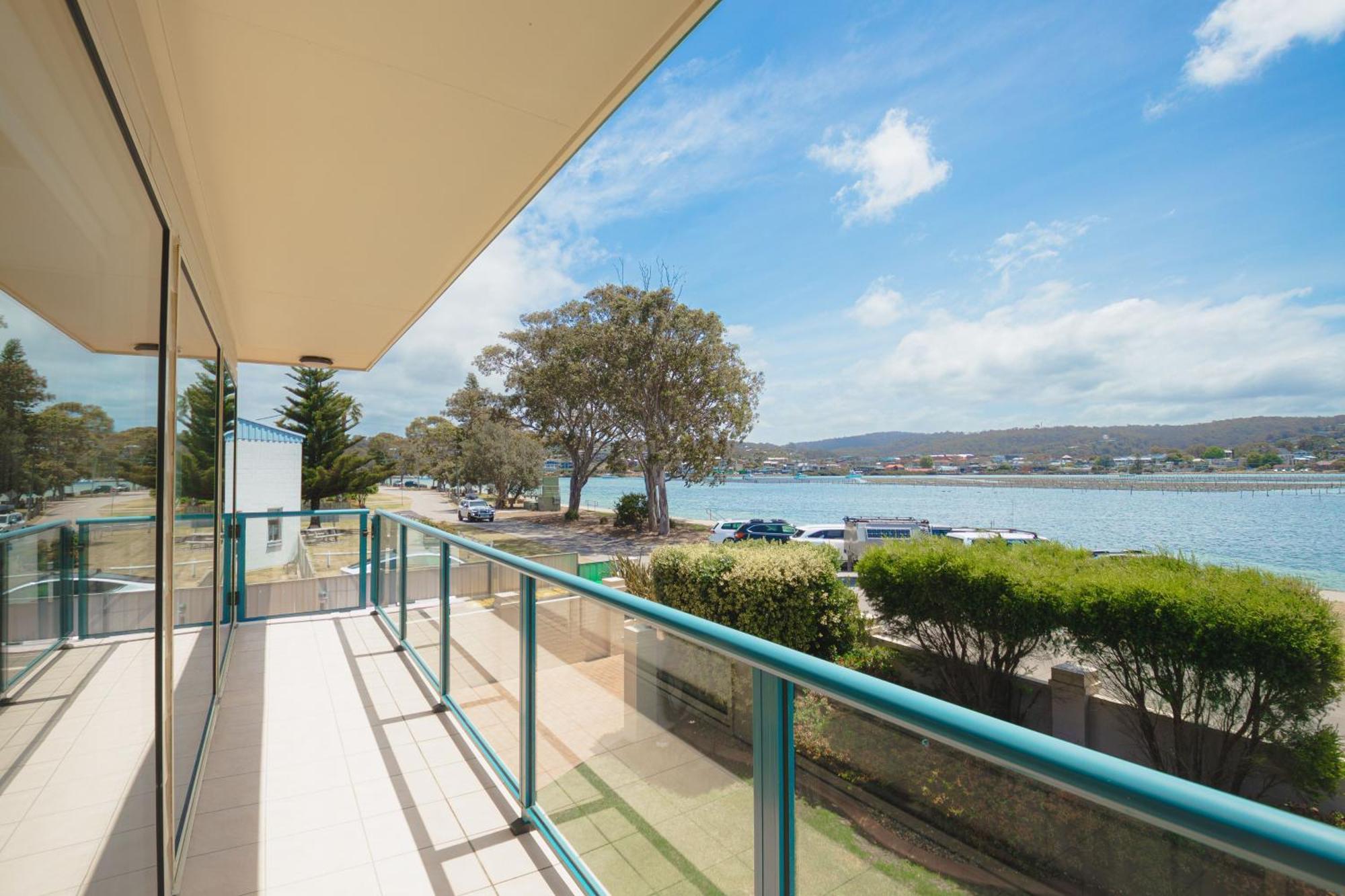 The Retreat Lakeside Merimbula Extérieur photo